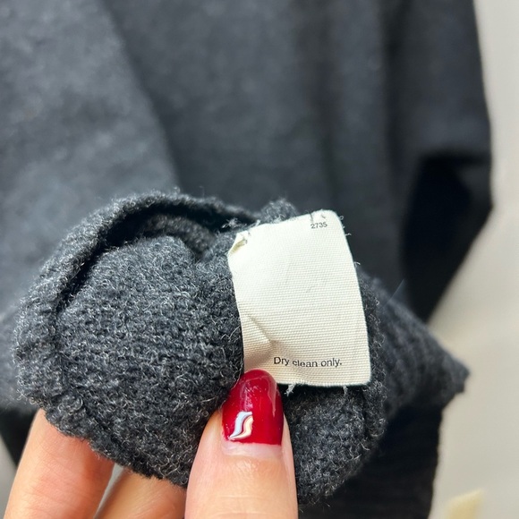 J. Crew Vintage Charcoal 100% Lambswool Sweater - Picture 4 of 6